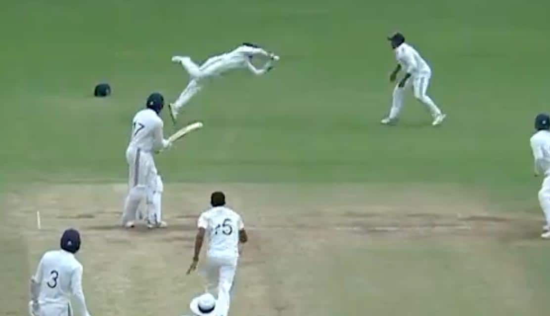 Pant grabbed a stunning catch [x]
